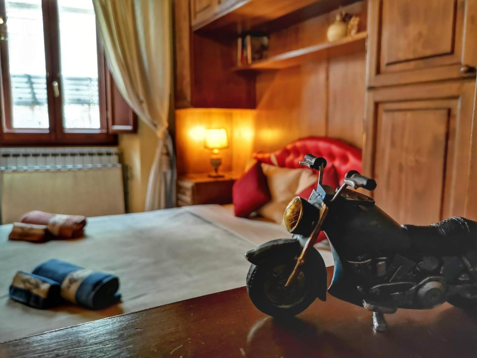 Cozy In Position Florencia